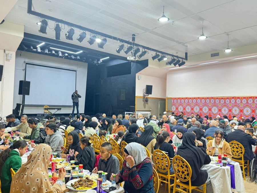 افطار رمضاني لذوي القدرات الخاصة وكبار السن ومنظمة نيطع الشبابية في المركز الجماهيري رهط 